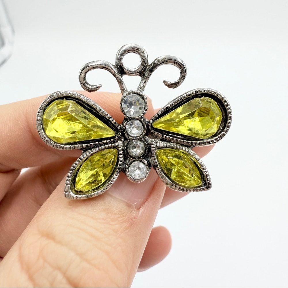 Vintage Butterfly Brooch with Yellow Rhinestones – Silver-Tone